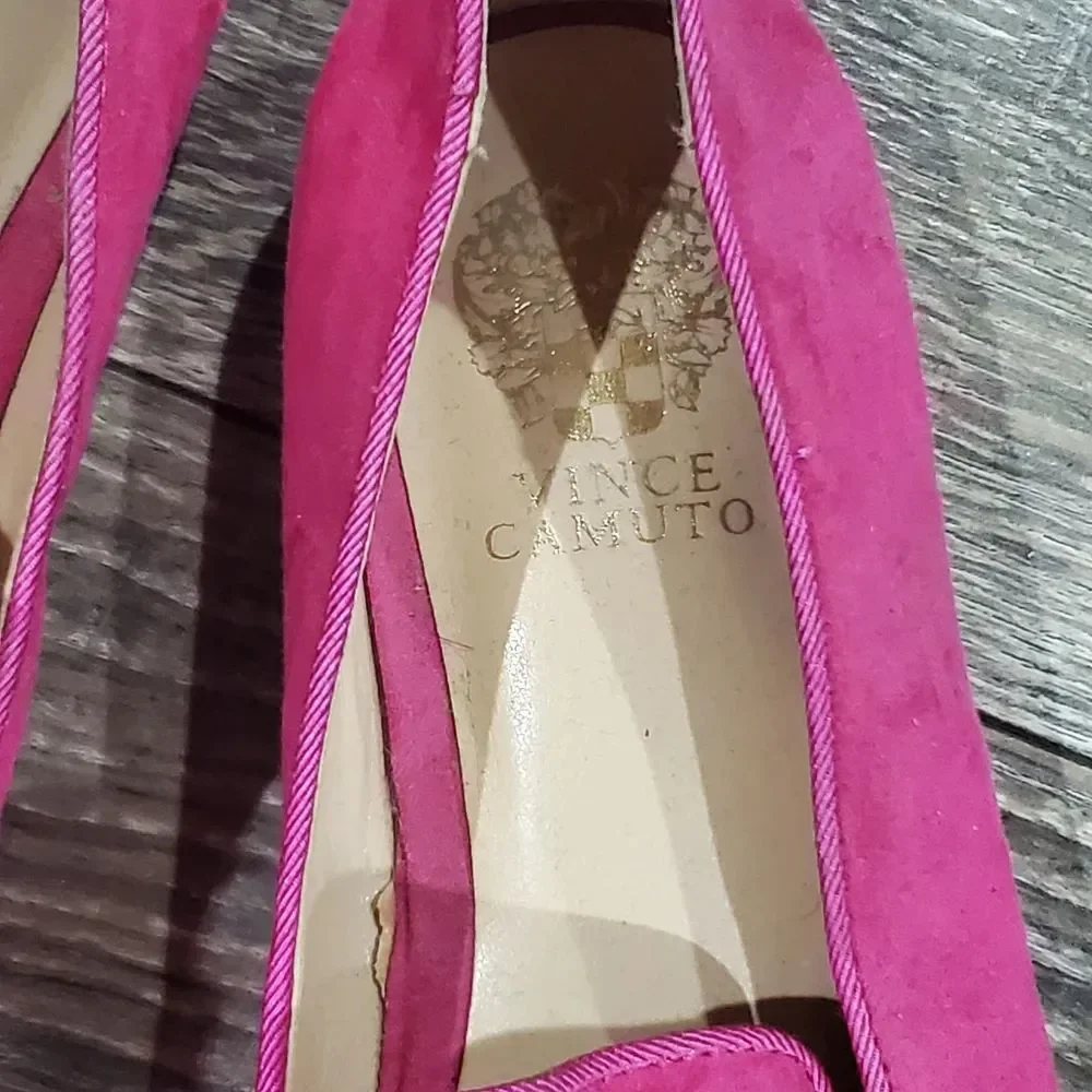 Girls Vince Camuto Flat Loafers Size 2M Vibrant Pink Fur Loafers